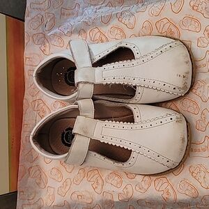 Live & Luca Bone colored t-strap Mary Jane. Size 2 GUC